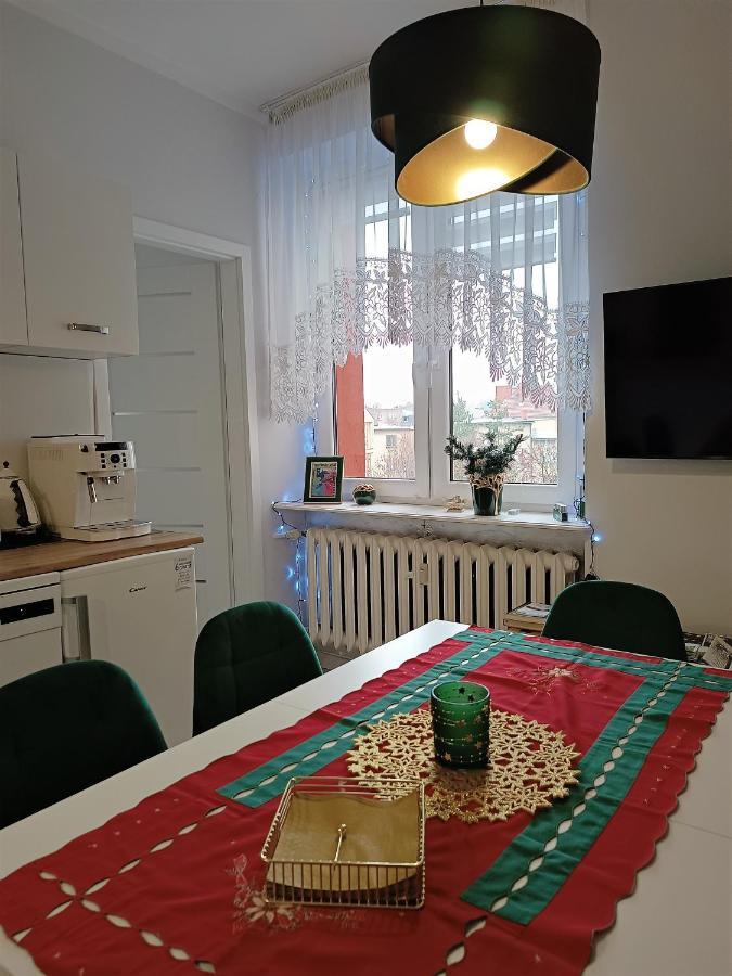 Szmaragdowy Apartament Przy Ulicy Opolskiej Tarnowskie Góry Dış mekan fotoğraf