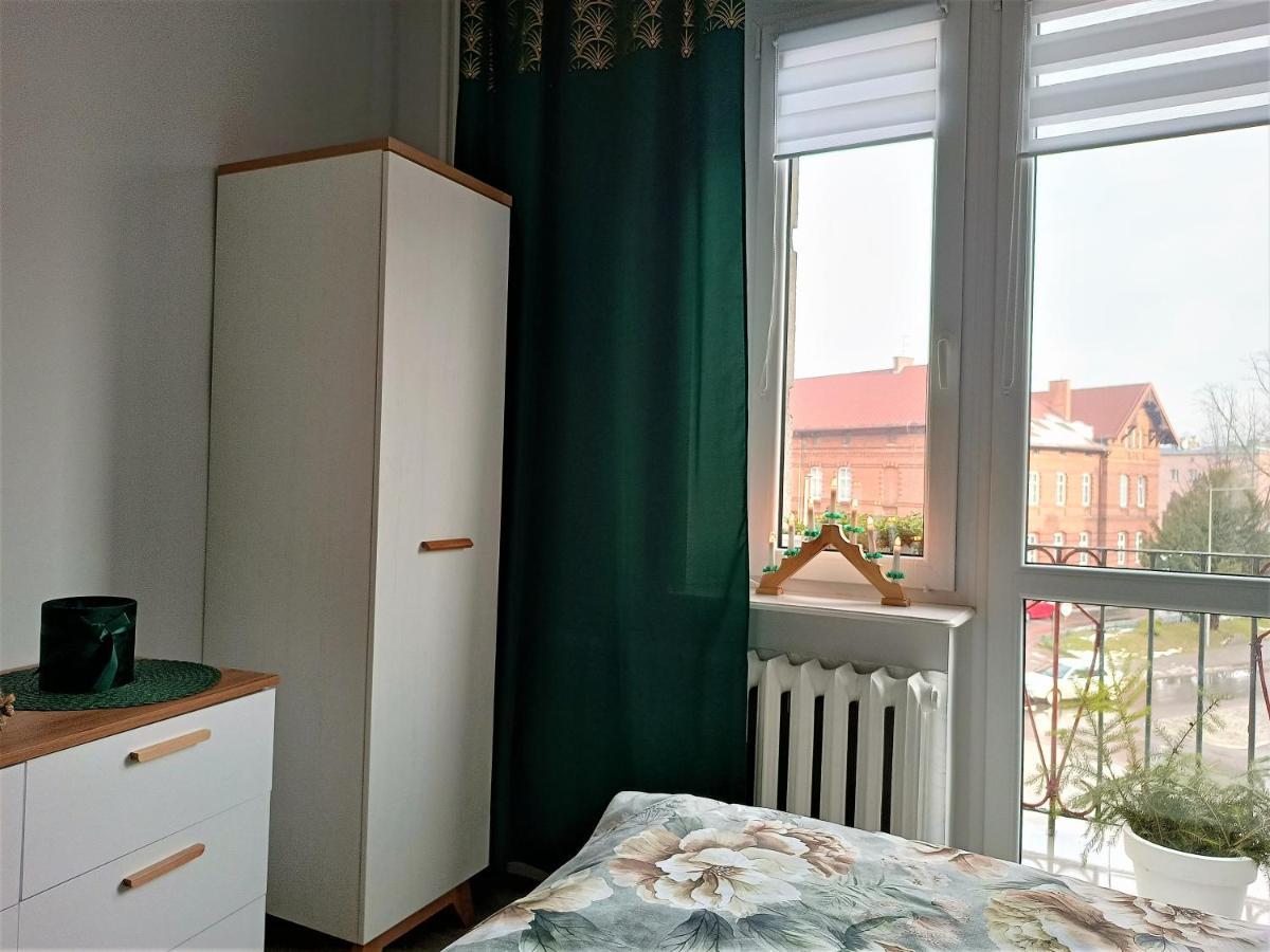 Szmaragdowy Apartament Przy Ulicy Opolskiej Tarnowskie Góry Dış mekan fotoğraf